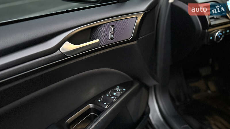 Седан Ford Fusion 2018 в Києві