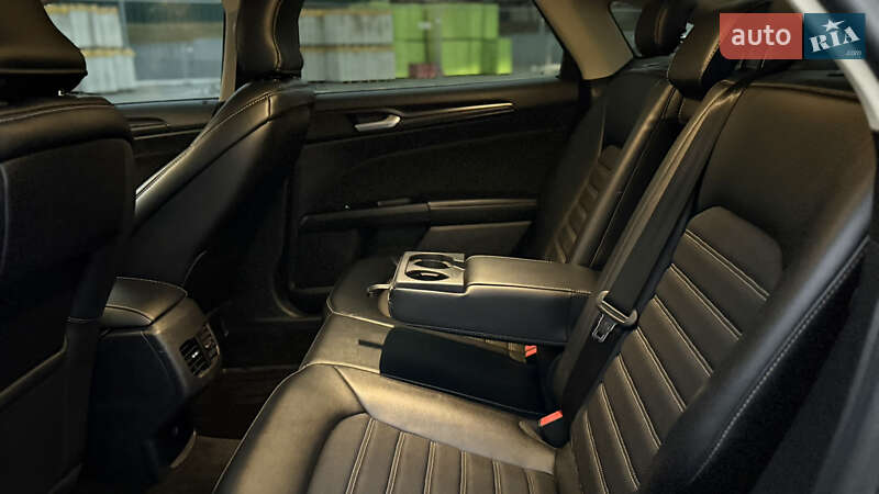 Седан Ford Fusion 2018 в Києві