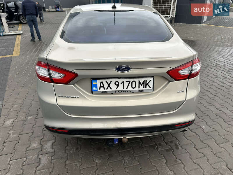 Седан Ford Fusion 2014 в Киеве
