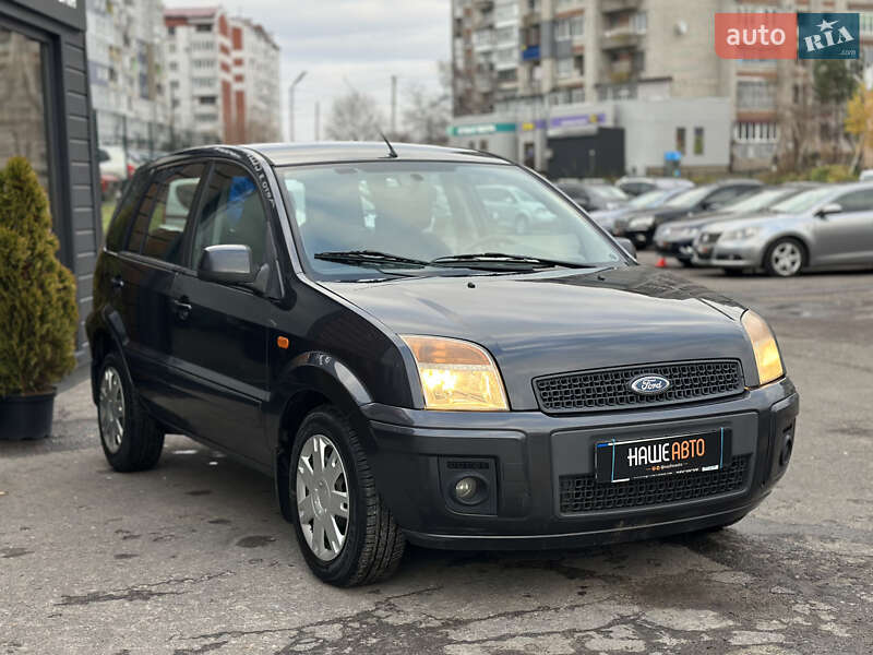 Хэтчбек Ford Fusion 2010 в Шептицькому