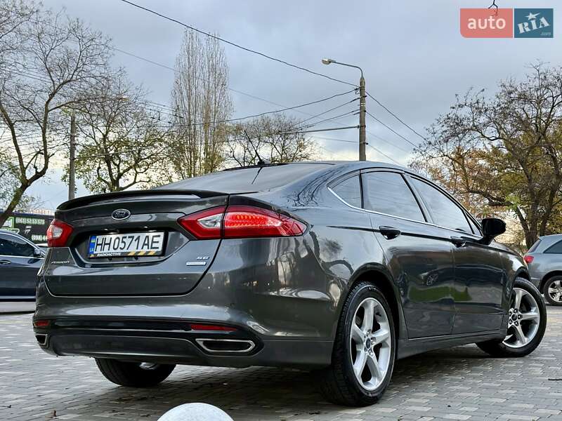 Седан Ford Fusion 2014 в Одесі