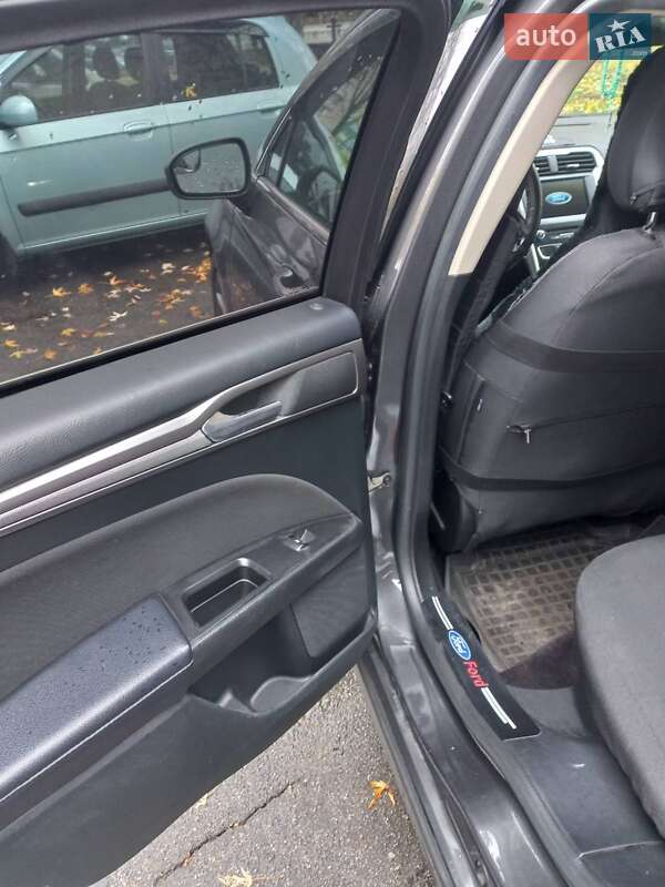 Седан Ford Fusion 2017 в Києві