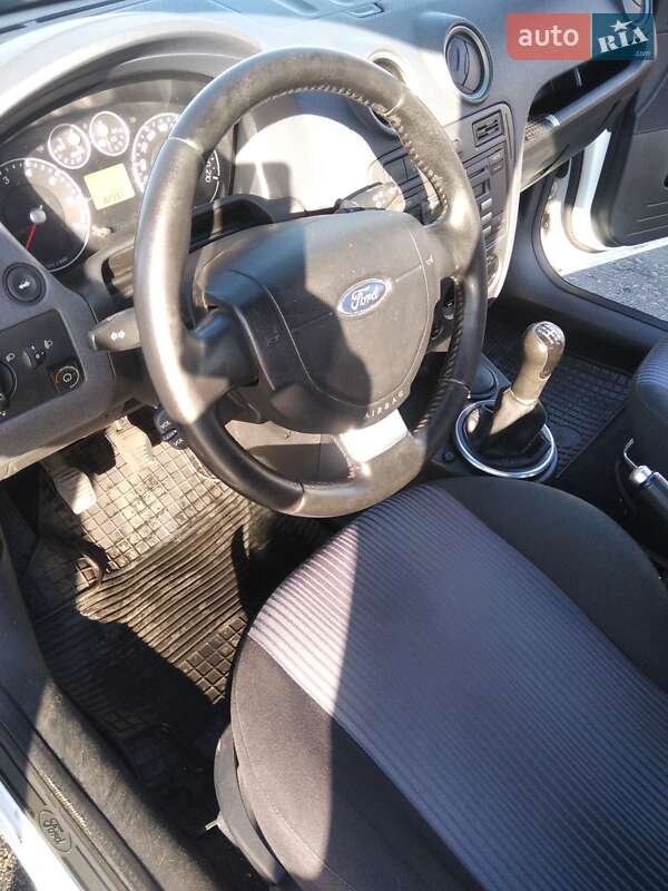 Хетчбек Ford Fusion 2011 в Києві