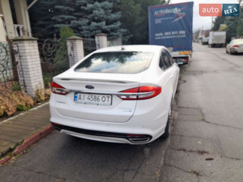 Седан Ford Fusion 2016 в Ворзелі