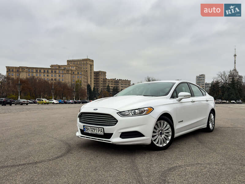Ford Fusion 2016
