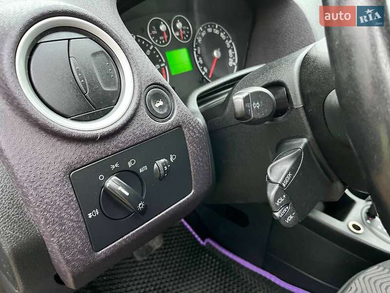 Хэтчбек Ford Fusion 2008 в Новомиргороде