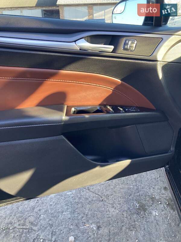 Седан Ford Fusion 2015 в Коломиї