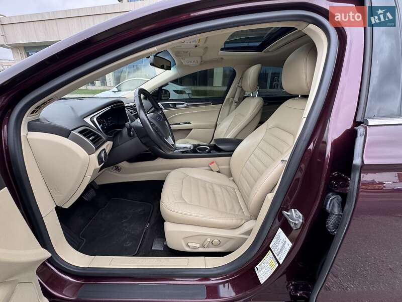 Седан Ford Fusion 2013 в Дніпрі