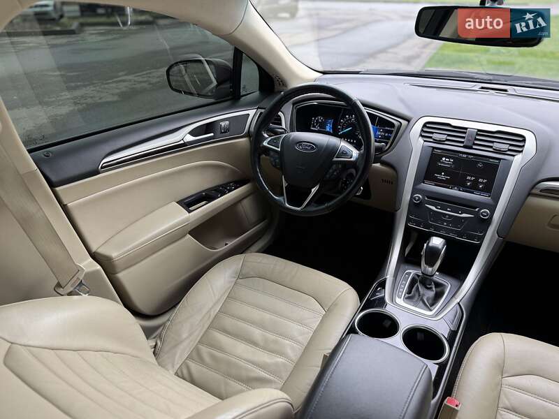 Седан Ford Fusion 2013 в Дніпрі