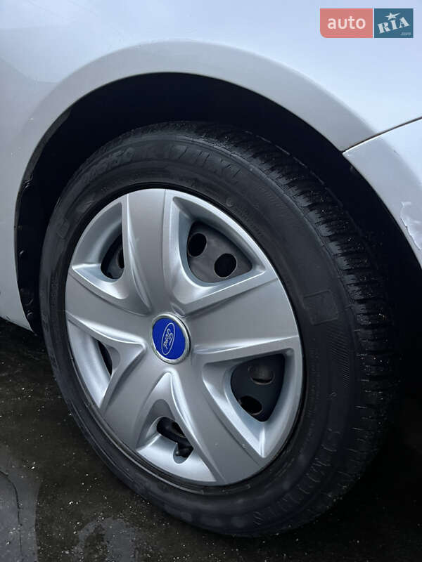 Седан Ford Fusion 2011 в Києві фото 16 Седан Ford Fusion 2011 в Києві