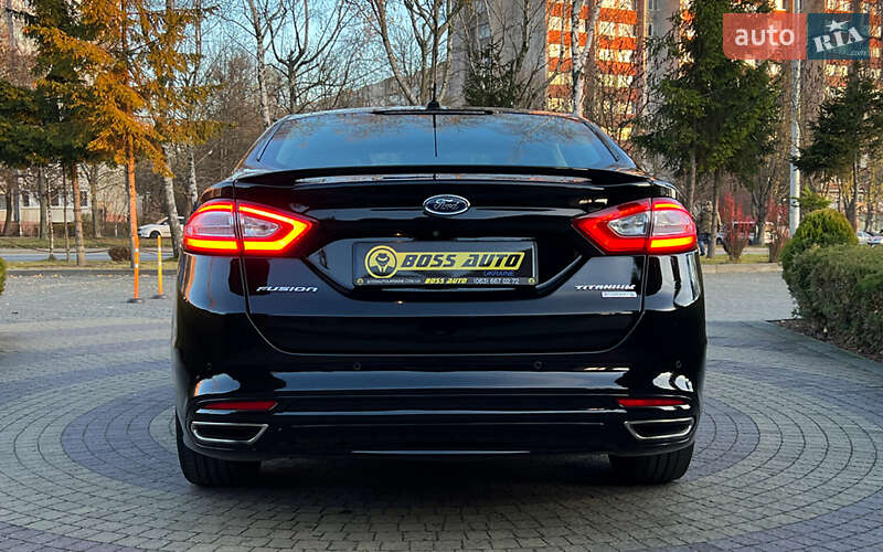 Седан Ford Fusion 2015 в Львове