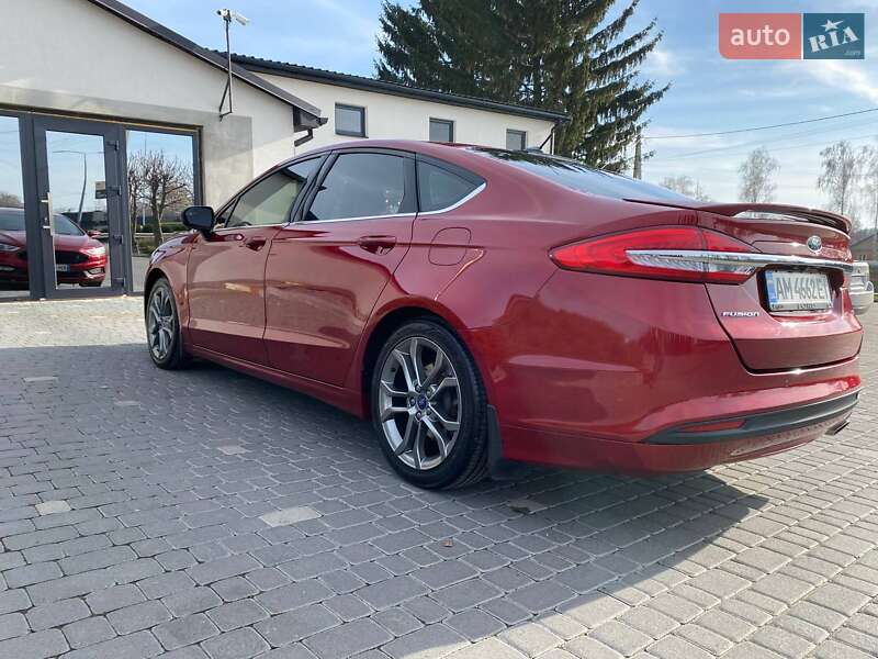Седан Ford Fusion 2016 в Любаре