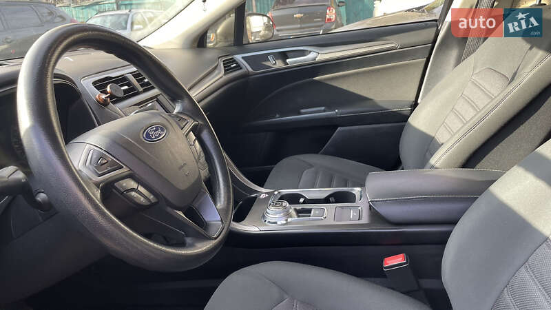 Седан Ford Fusion 2018 в Києві фото 2 Седан Ford Fusion 2018 в Києві