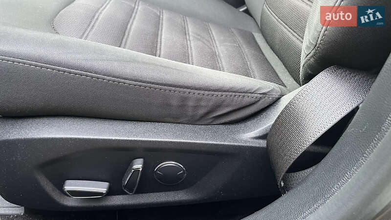 Седан Ford Fusion 2018 в Києві фото 5 Седан Ford Fusion 2018 в Києві