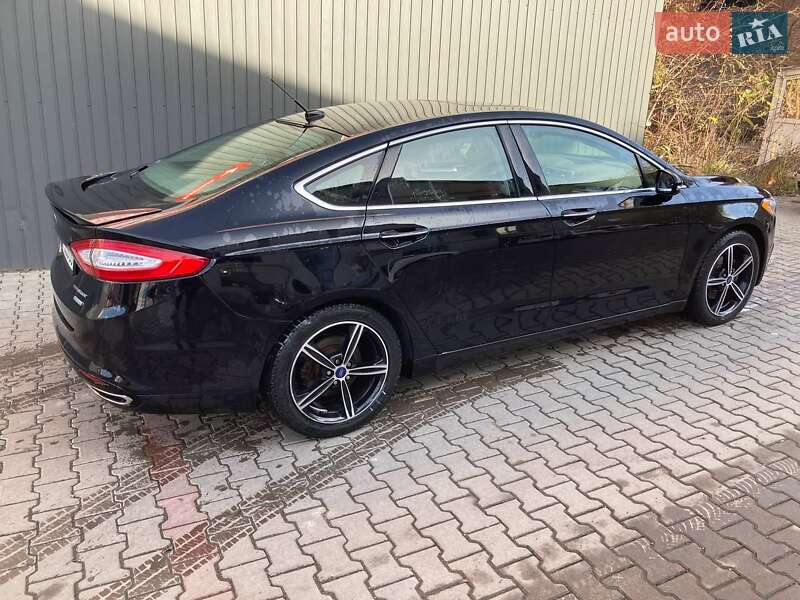 Седан Ford Fusion 2015 в Коломиї
