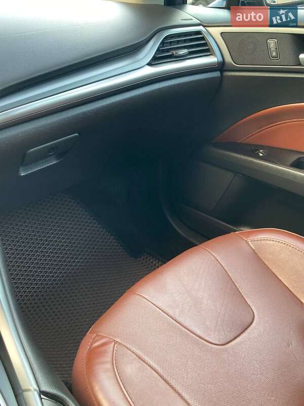 Седан Ford Fusion 2015 в Коломиї