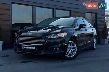 Седан Ford Fusion 2013 в Рівному