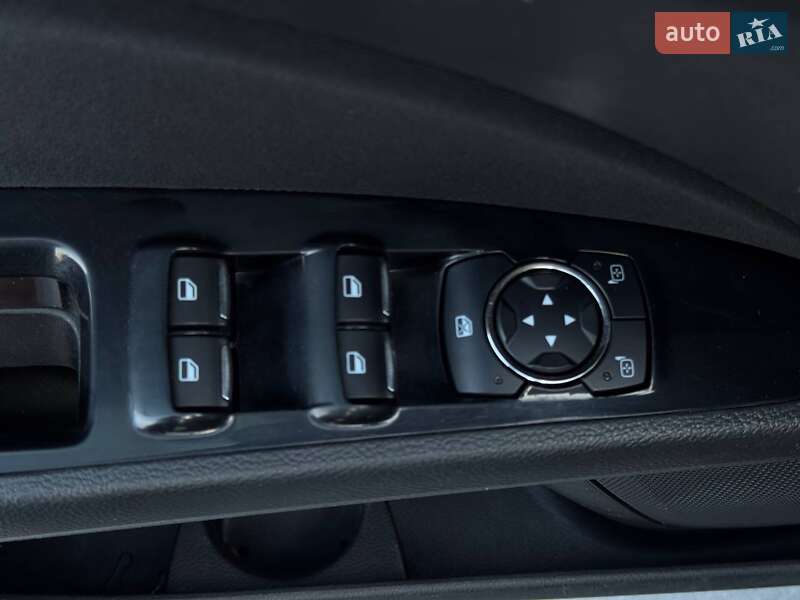 Седан Ford Fusion 2013 в Ровно фото 21 Седан Ford Fusion 2013 в Ровно