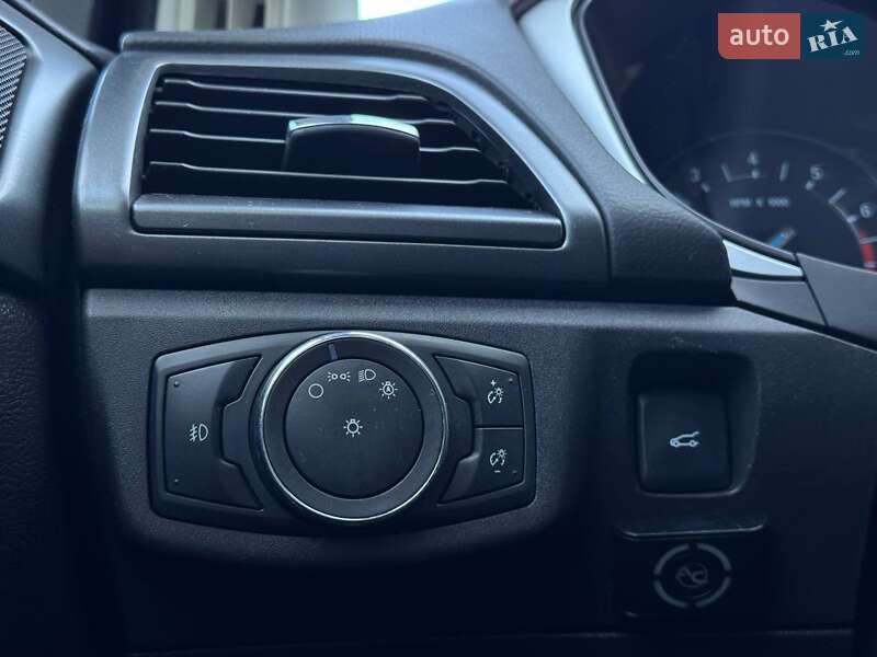 Седан Ford Fusion 2013 в Ровно фото 28 Седан Ford Fusion 2013 в Ровно