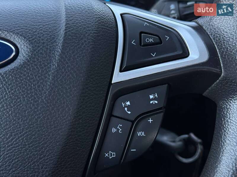 Седан Ford Fusion 2013 в Ровно фото 32 Седан Ford Fusion 2013 в Ровно