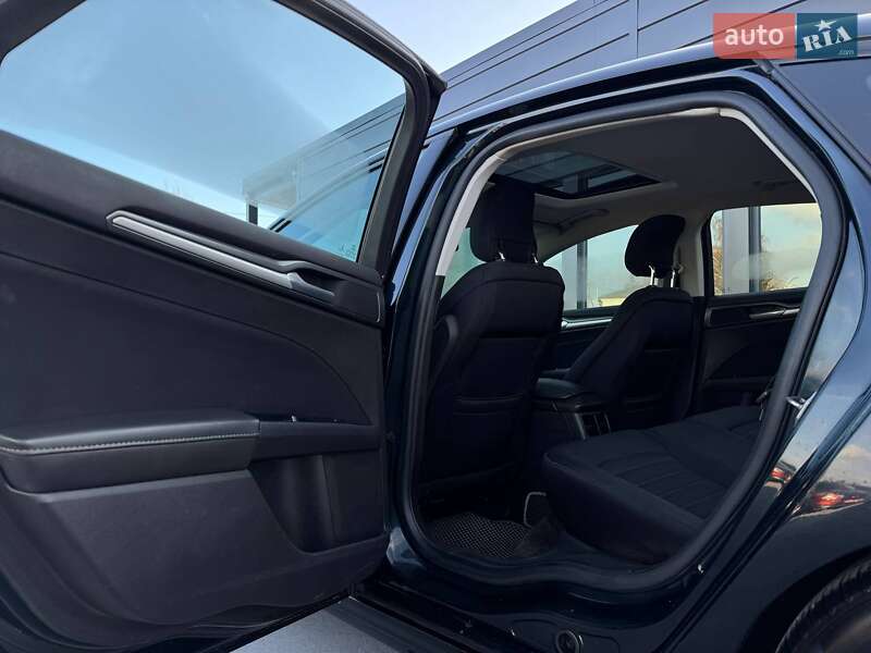 Седан Ford Fusion 2013 в Ровно фото 41 Седан Ford Fusion 2013 в Ровно