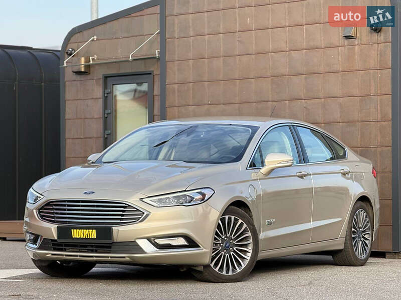 Седан Ford Fusion 2016 в Киеве