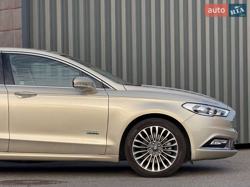 Седан Ford Fusion 2016 в Киеве