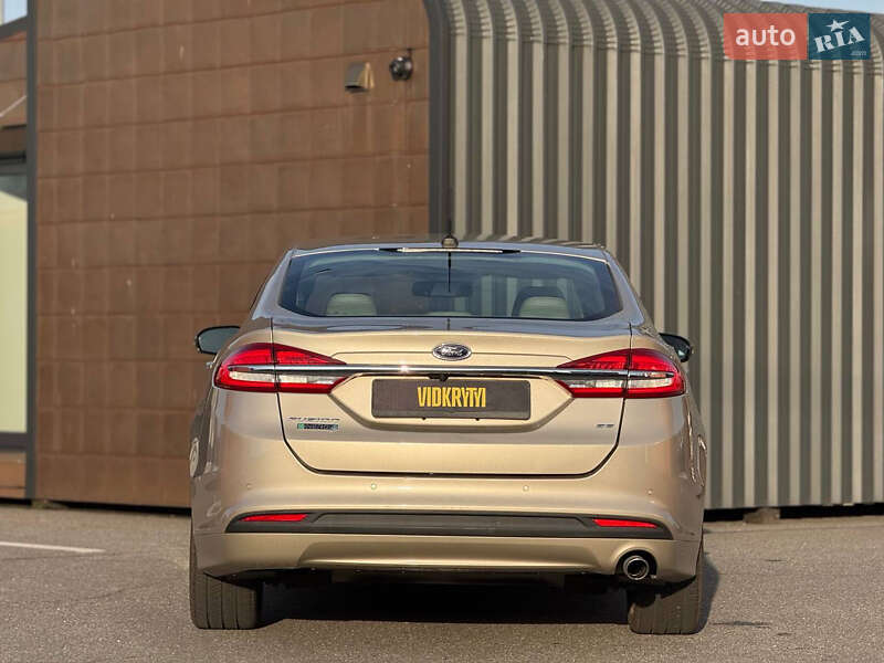 Седан Ford Fusion 2016 в Киеве