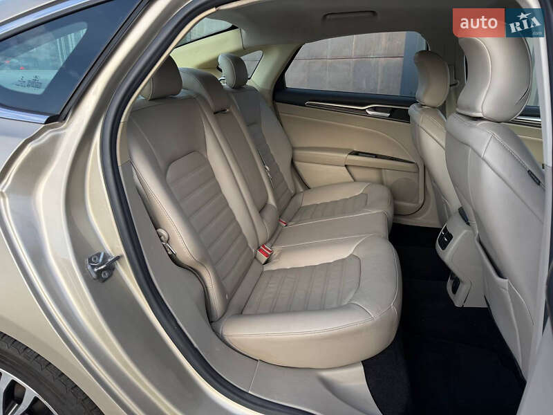 Седан Ford Fusion 2016 в Киеве