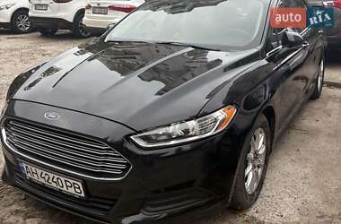 Седан Ford Fusion 2015 в Одесі