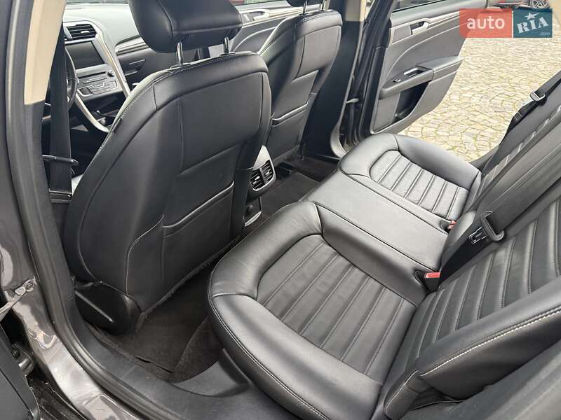 Седан Ford Fusion 2016 в Днепре