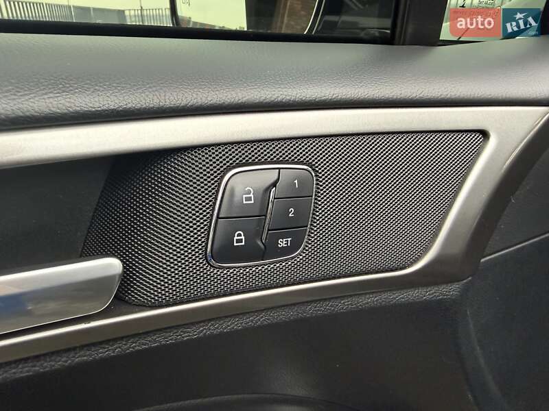 Седан Ford Fusion 2016 в Днепре