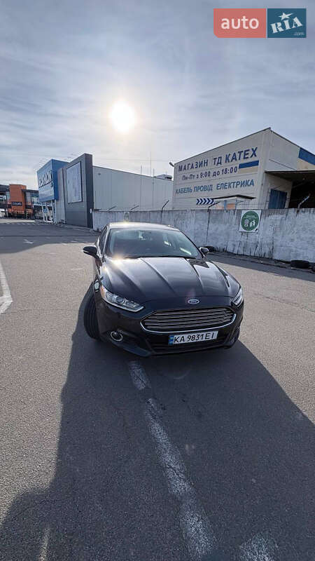 Седан Ford Fusion 2013 в Києві