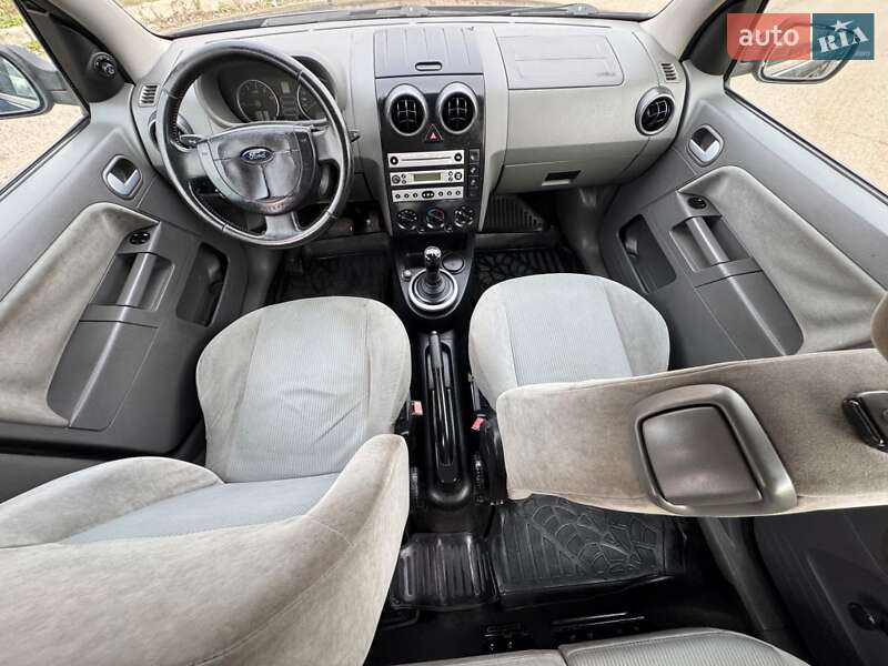 Хетчбек Ford Fusion 2003 в Чернівцях фото 31 Хетчбек Ford Fusion 2003 в Чернівцях