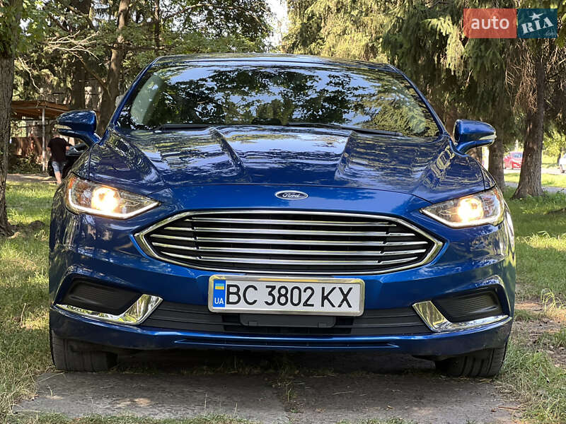 Седан Ford Fusion 2017 в Львові