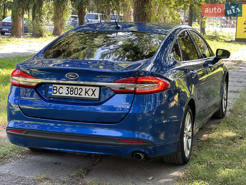 Седан Ford Fusion 2017 в Львові