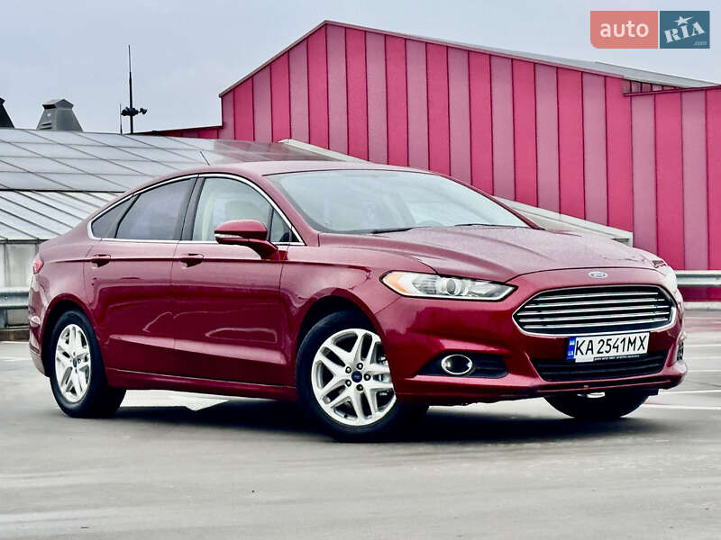 Седан Ford Fusion 2015 в Киеве