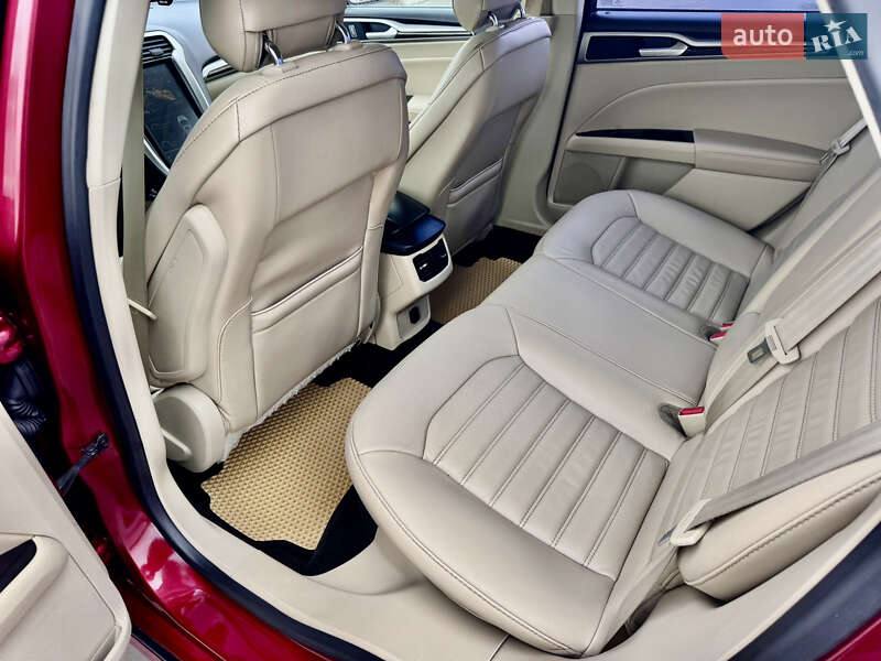 Седан Ford Fusion 2015 в Киеве