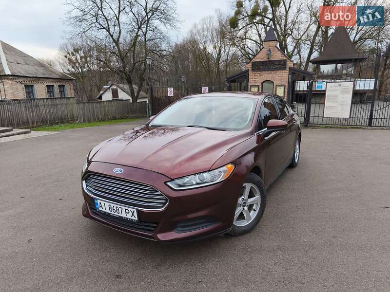 Седан Ford Fusion 2015 в Радомишлі