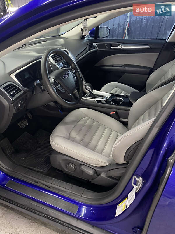 Седан Ford Fusion 2013 в Ірпені