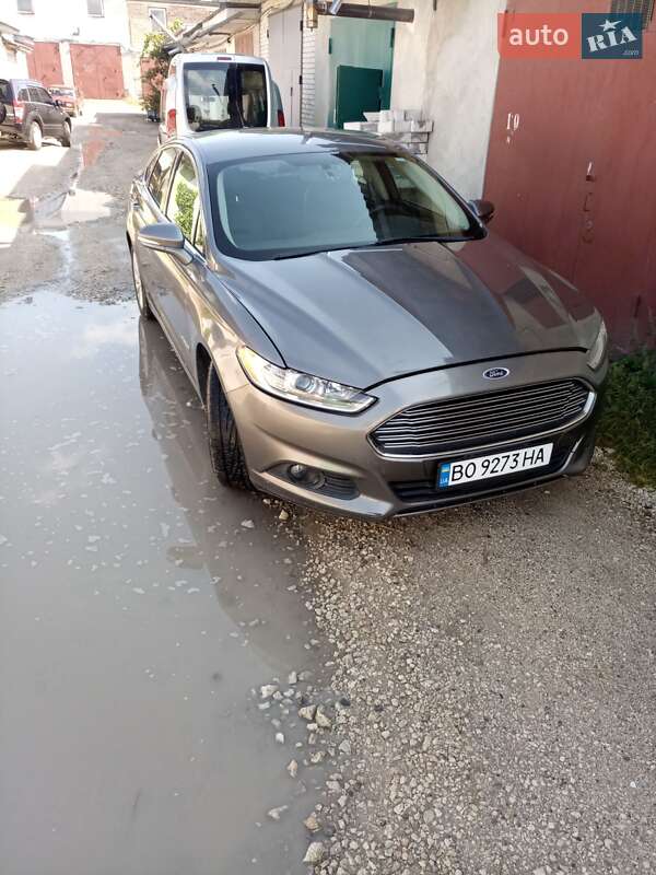 Седан Ford Fusion 2014 в Тернополе