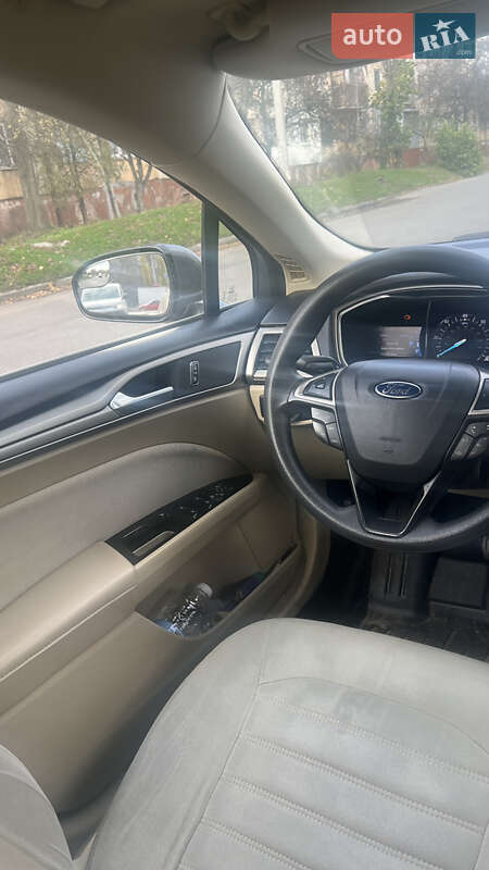 Седан Ford Fusion 2015 в Дніпрі