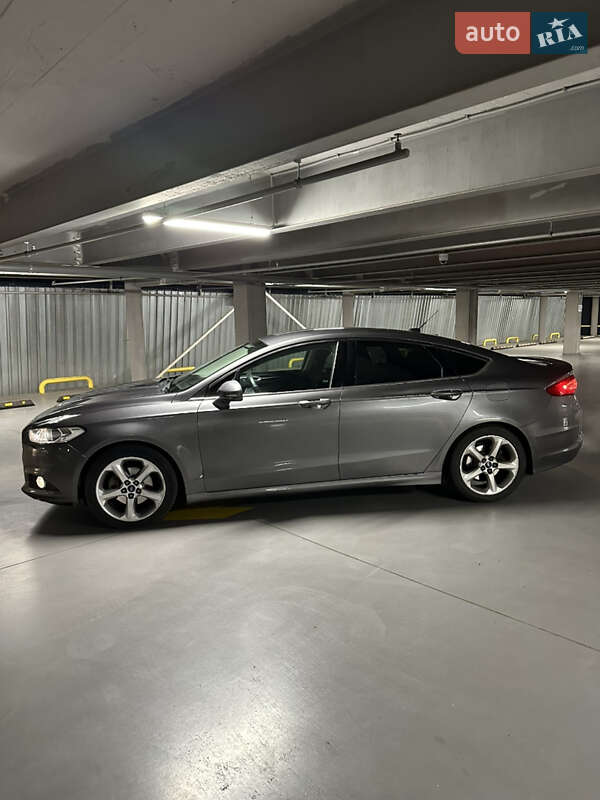 Седан Ford Fusion 2014 в Виннице