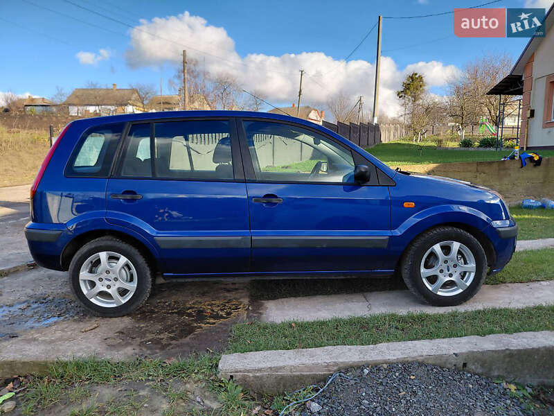 Хэтчбек Ford Fusion 2008 в Ровно