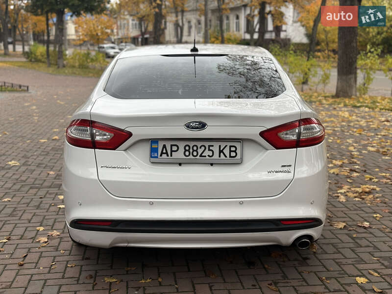 Седан Ford Fusion 2013 в Сумах