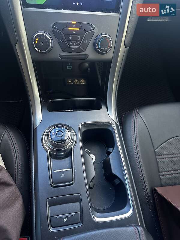 Седан Ford Fusion 2018 в Киеве фото 8 Седан Ford Fusion 2018 в Киеве