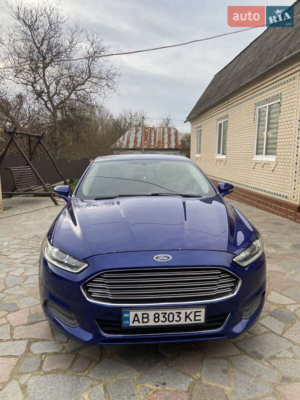 Седан Ford Fusion 2013 в Бершади