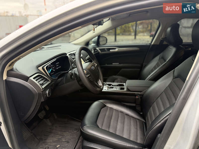 Седан Ford Fusion 2017 в Киеве фото 8 Седан Ford Fusion 2017 в Киеве