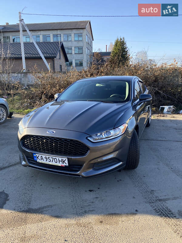 Седан Ford Fusion 2015 в Луцке