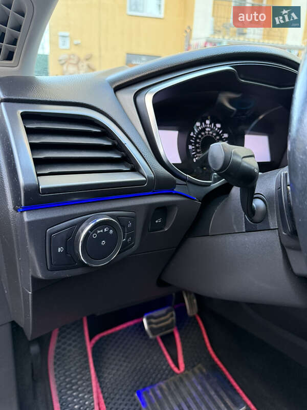Седан Ford Fusion 2013 в Киеве фото 14 Седан Ford Fusion 2013 в Киеве